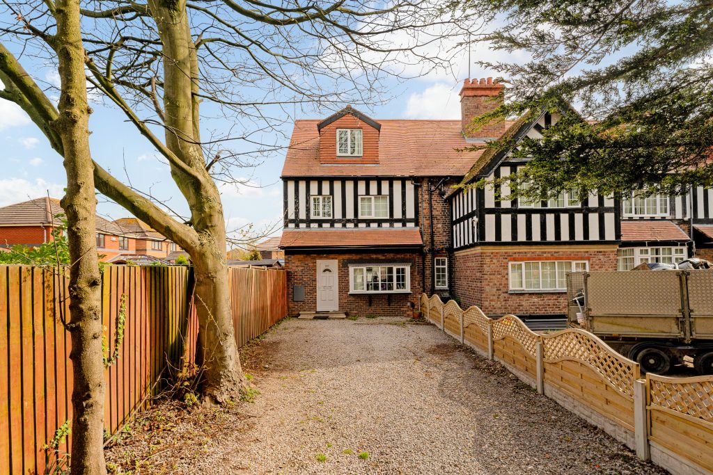 Greenhill Road, Allerton, L18