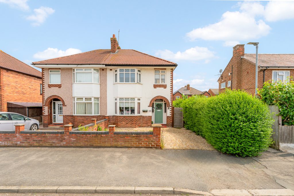 Butterbache Road, Huntington, CH3