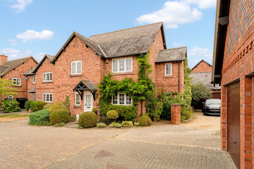 Burganey Court, Pulford, CH4