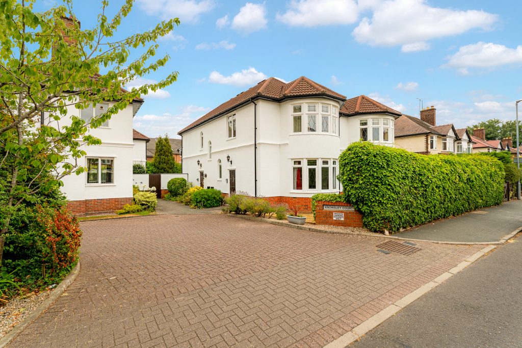 Knowsley Road, Chester, CH2